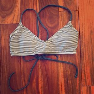 Striped scoop bikini w/ criss- cross back